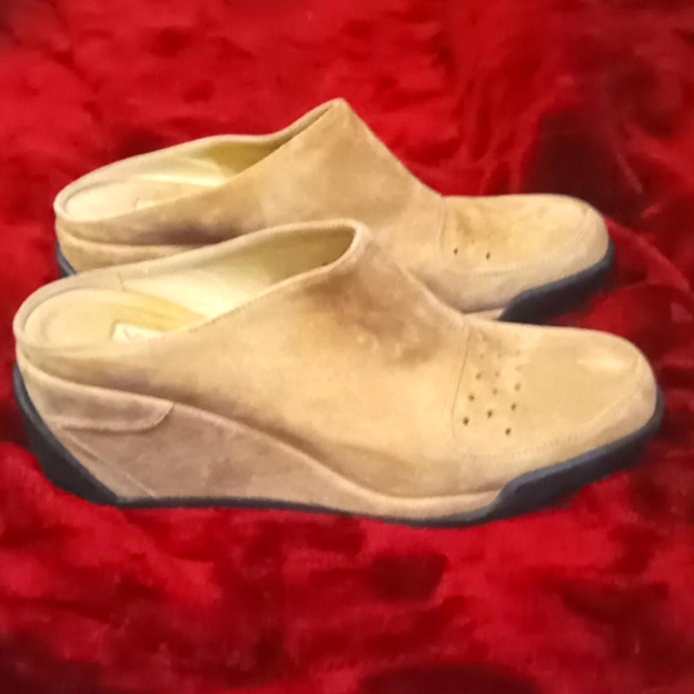 Via Spiga suede slip ons